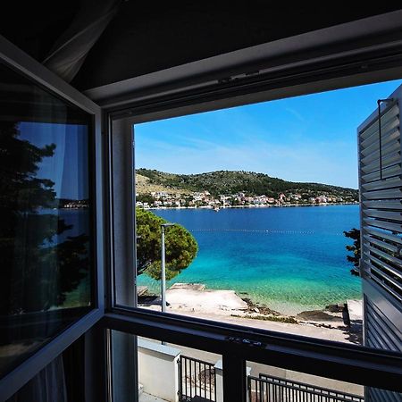 Sea Front Apartments Ivana 로고즈니차 외부 사진