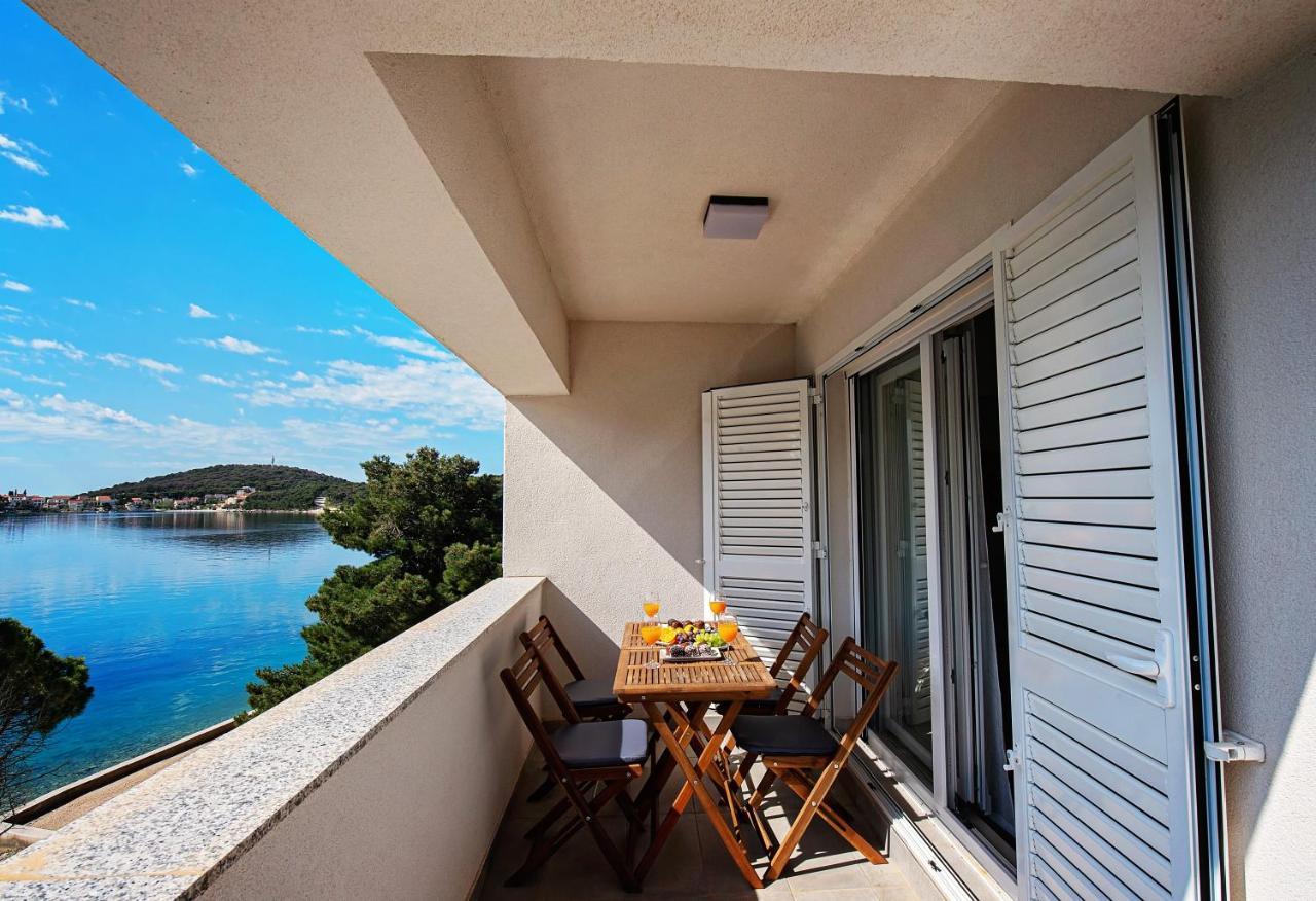 Sea Front Apartments Ivana 로고즈니차 외부 사진