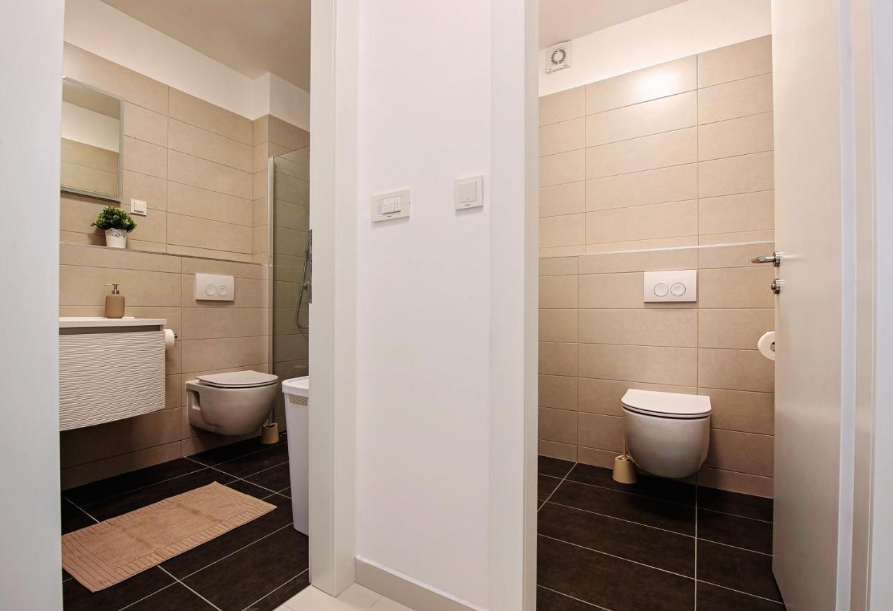Sea Front Apartments Ivana 로고즈니차 외부 사진