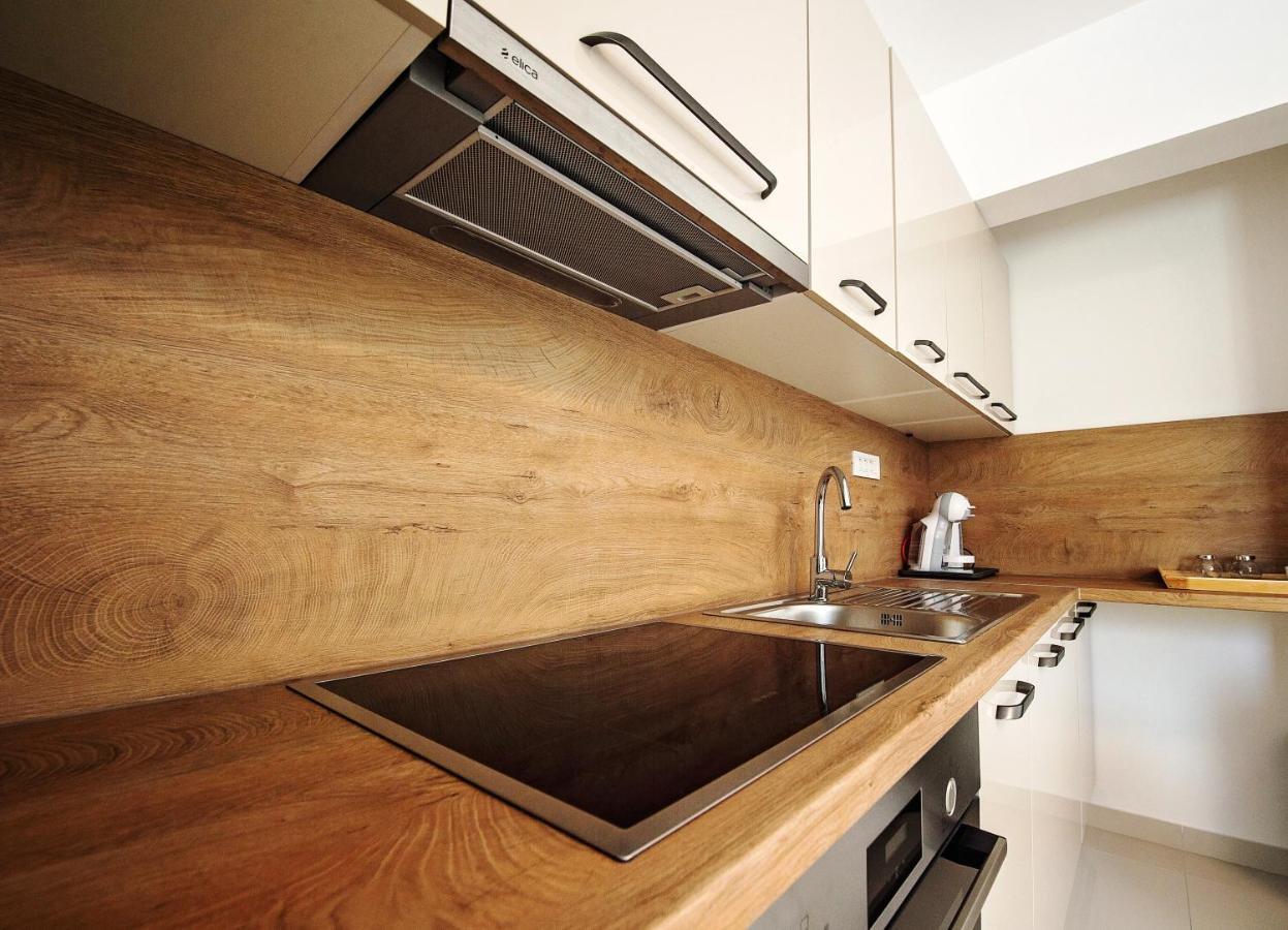 Sea Front Apartments Ivana 로고즈니차 외부 사진